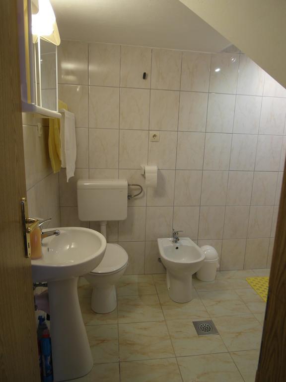 Apartment Antonio 希贝尼克 外观 照片